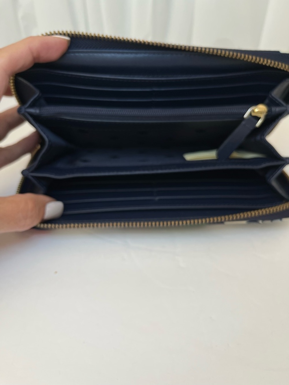kate spade Floral Zip-Around Wallet in Red, Green & Black - Picture 3 of 5